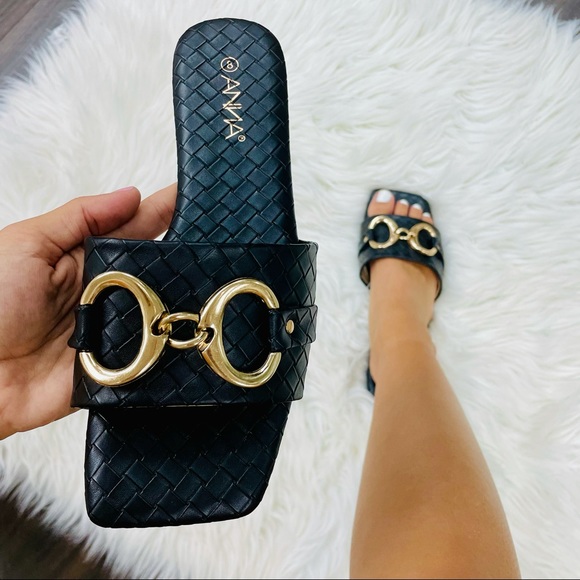 Black woven chain sandal - Picture 4 of 6